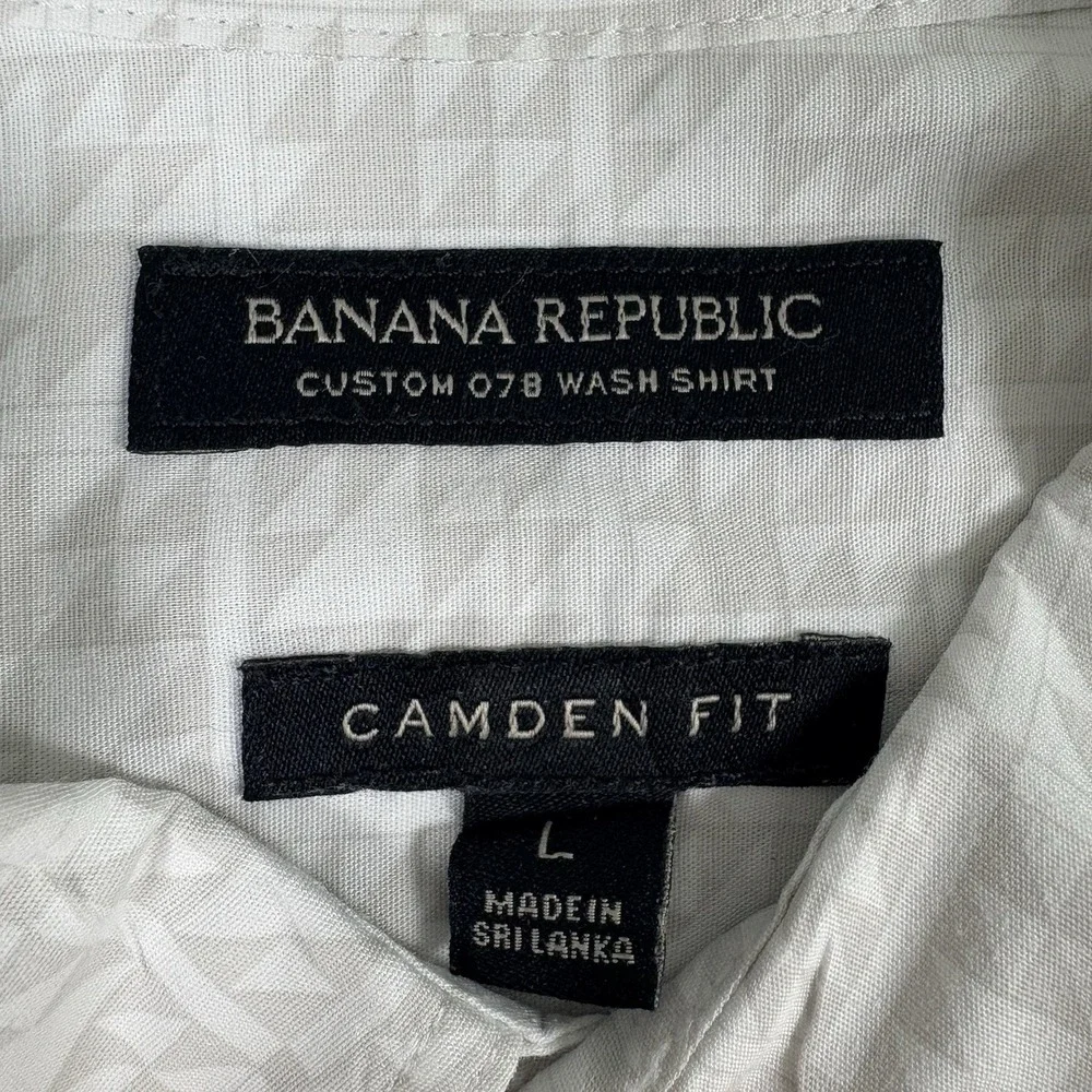 Banana Republic Camden Fit large cotton‎ geometric patterned short sleeve white